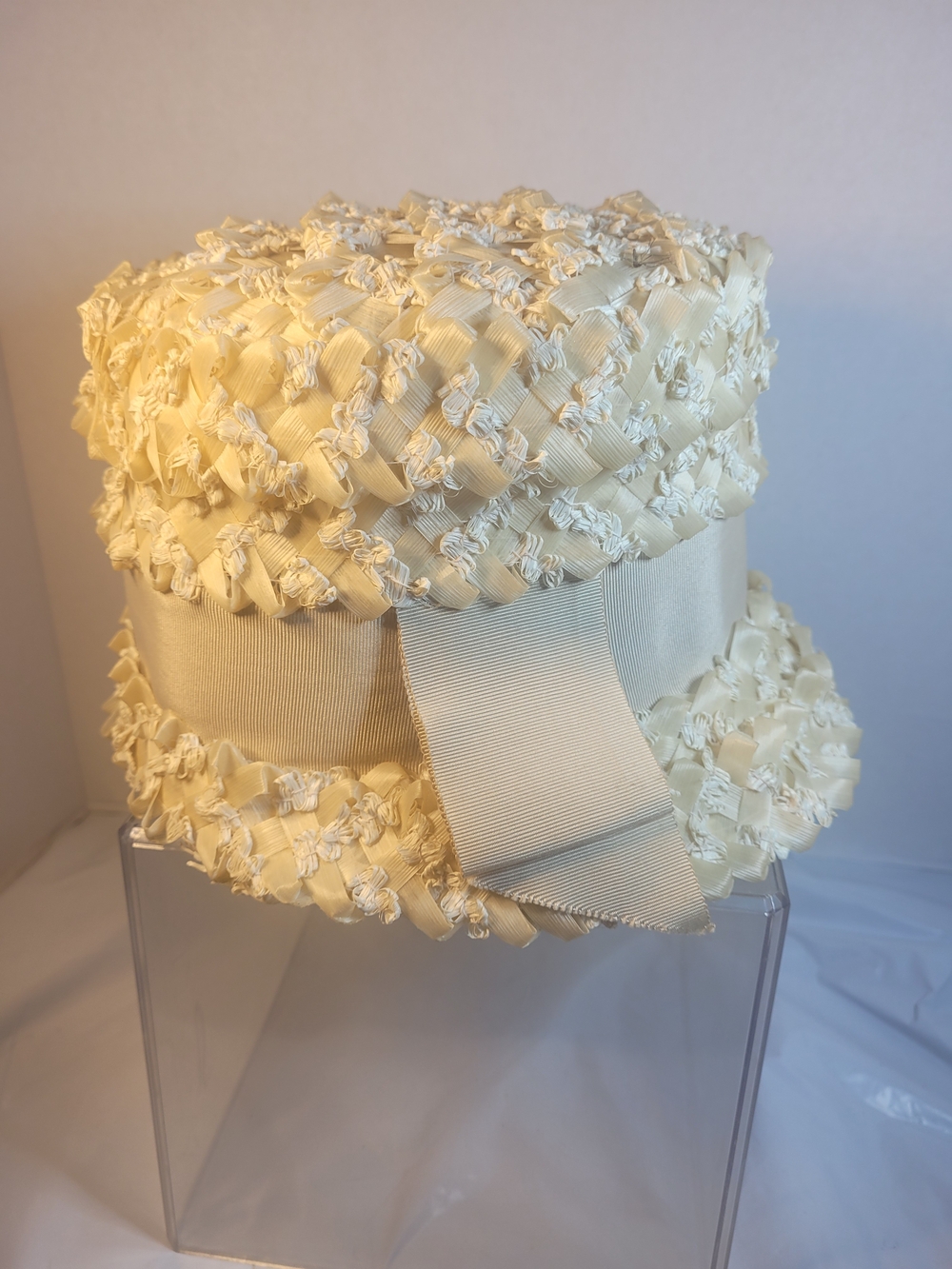 Vintage 1950s Cloche Hat Off White Ivory Woven Straw Womens Hat Bow Accent